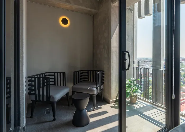 Apartment Private Terrace Overlooking The Monument To The Revolution